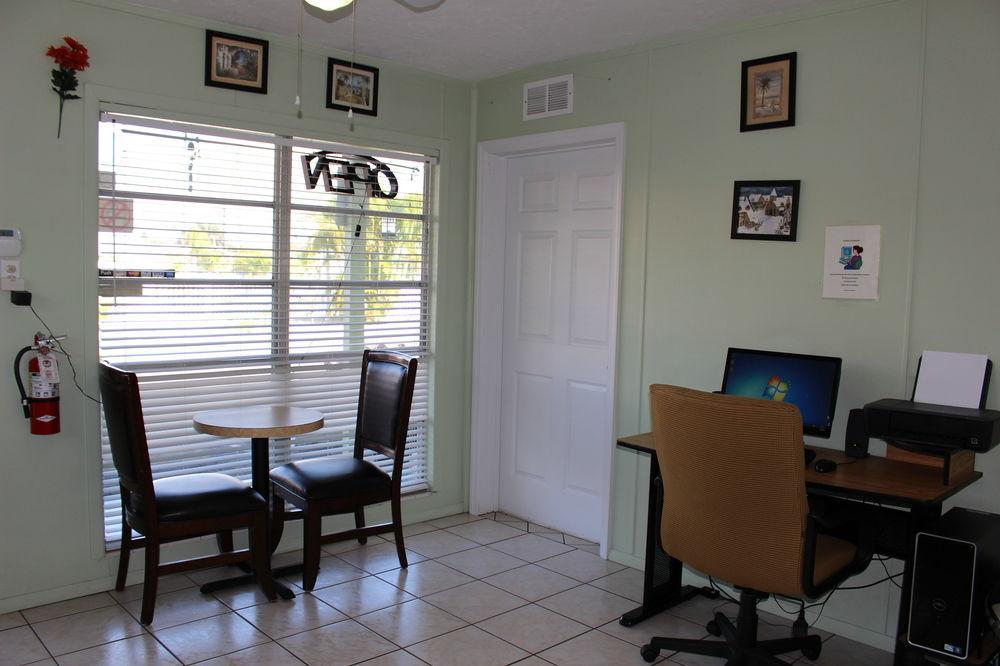 Sunshine & Venice, Florida Motel 2*